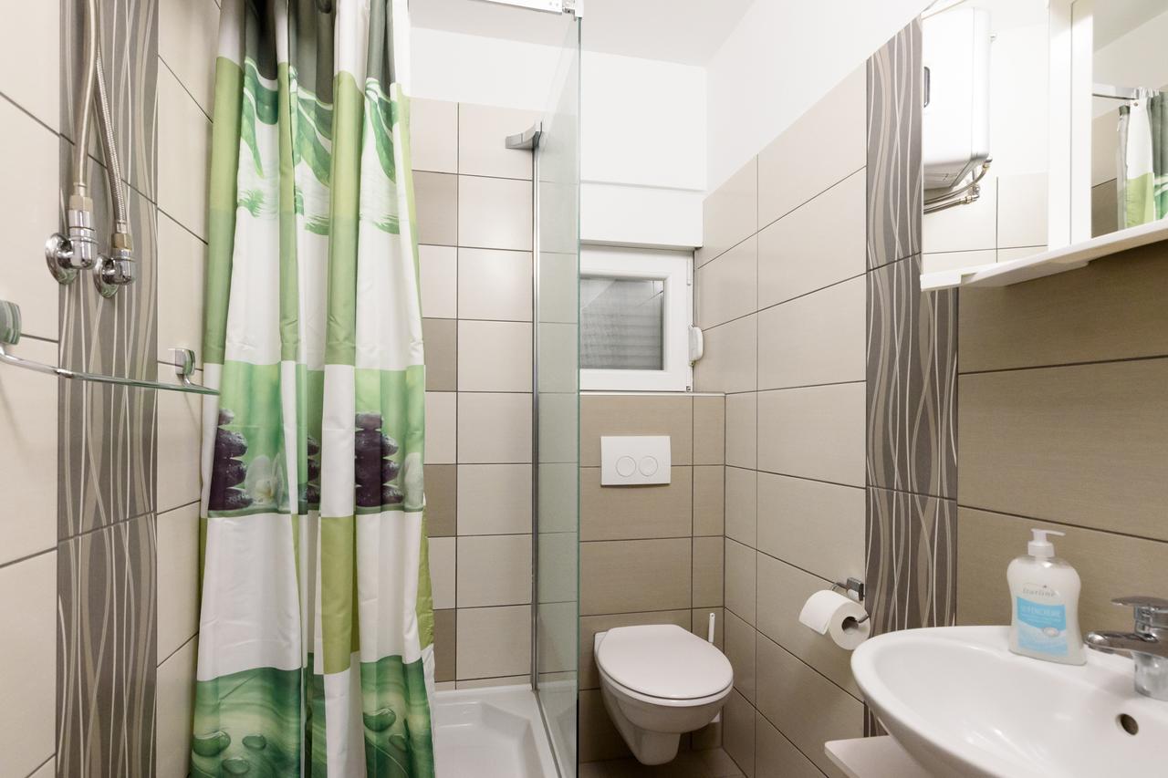 Apartmani Orhideja Gornji Karin Oda fotoğraf
