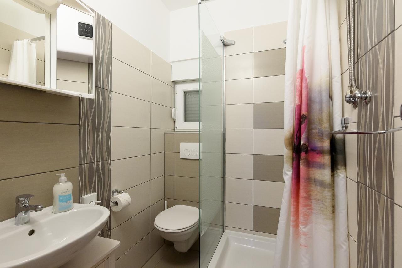 Apartmani Orhideja Gornji Karin Dış mekan fotoğraf