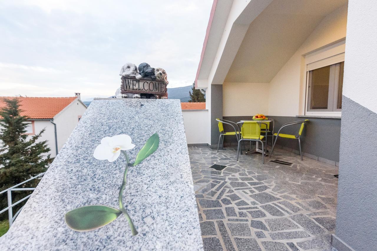 Apartmani Orhideja Gornji Karin Dış mekan fotoğraf