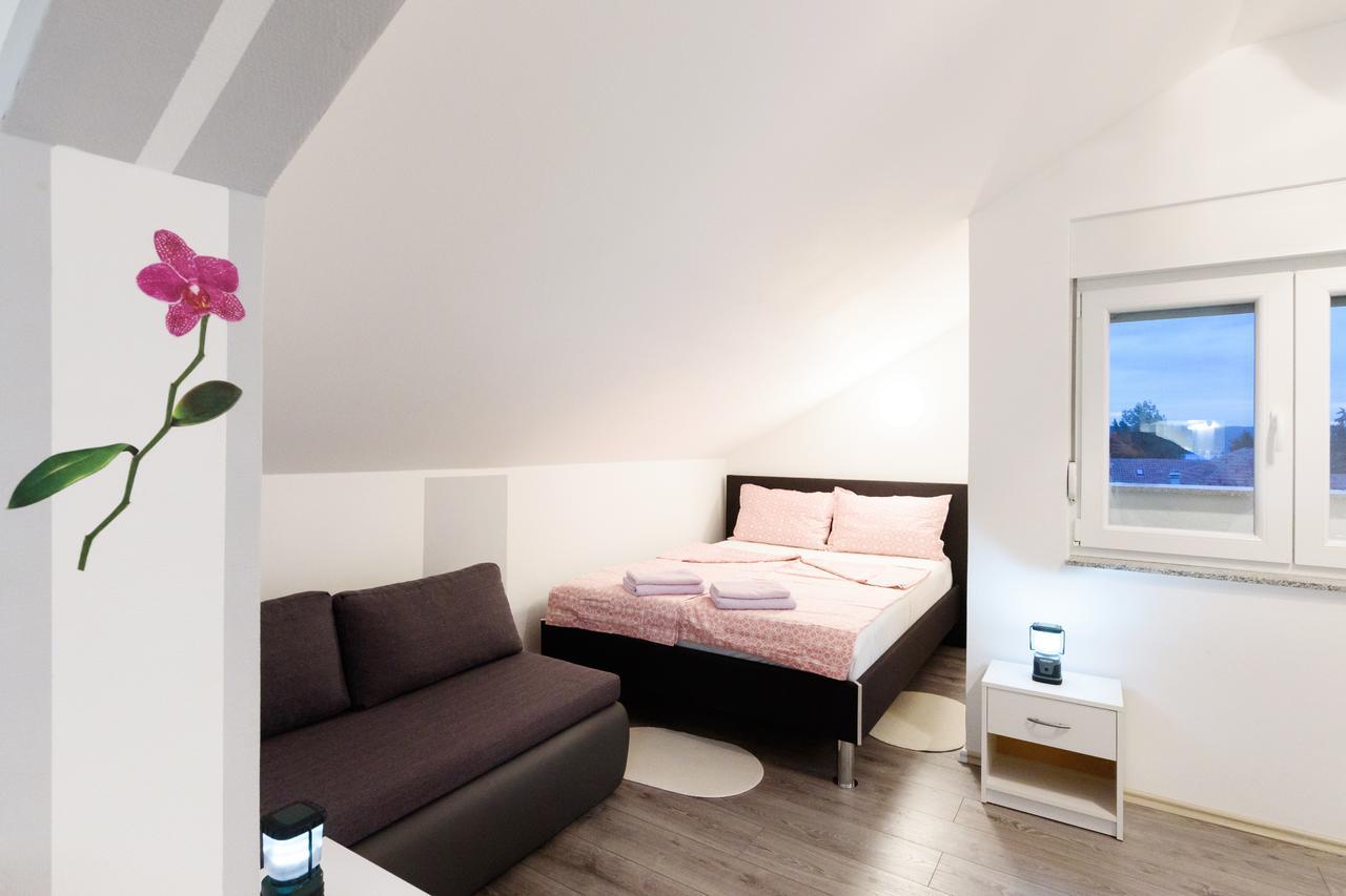 Apartmani Orhideja Gornji Karin Dış mekan fotoğraf