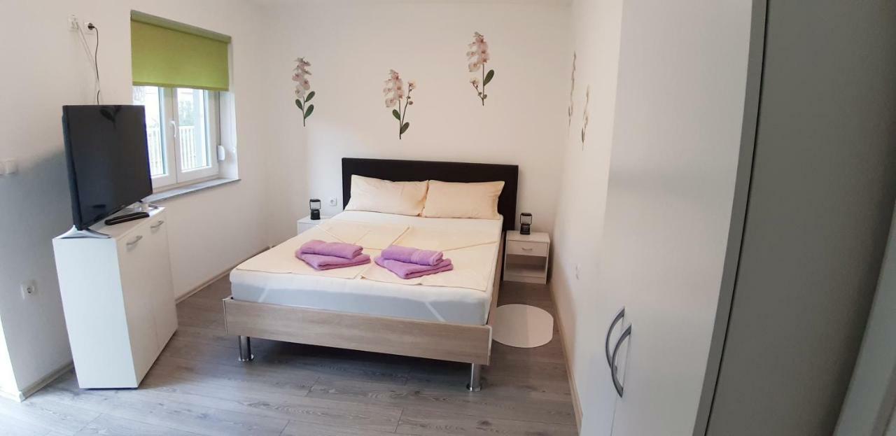 Apartmani Orhideja Gornji Karin Dış mekan fotoğraf